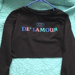 De’ Lamour cropped long sleeve